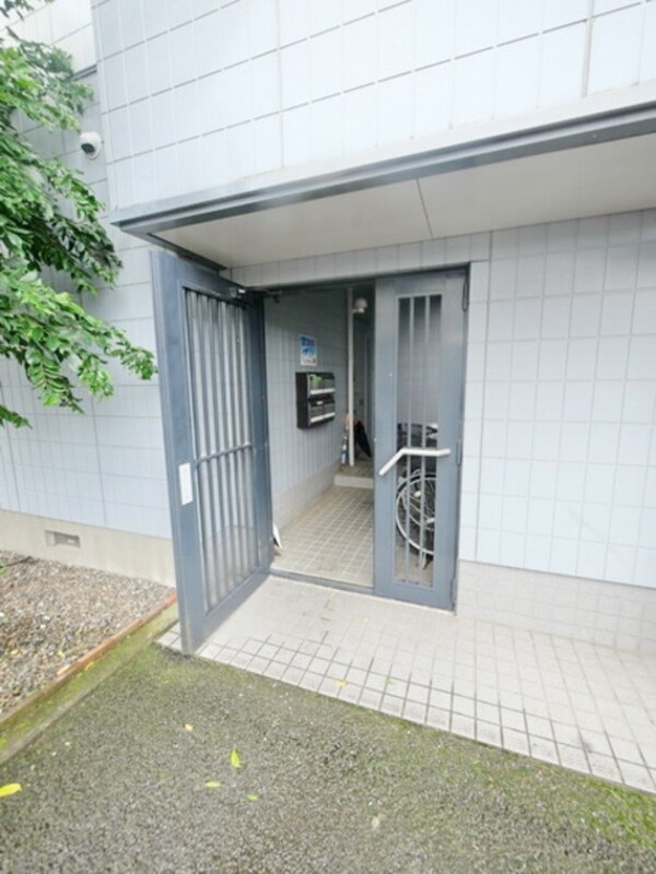 エントランス(★お問い合わせはタウンハウジング稲田堤店まで★)
