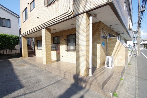 エントランス(★お気軽にタウンハウジング稲田堤店までお問合せ下さいませ★)