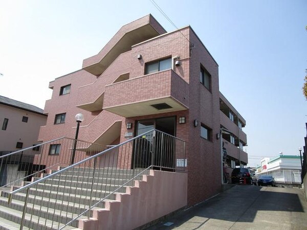 外観(★日当たり良好の明るい建物★)