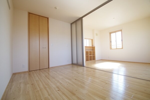寝室(★ウォークインクローゼット付きのお部屋です★)