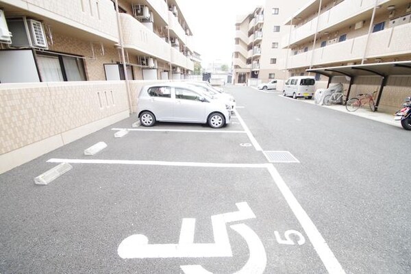 駐車場(★駐車場★)
