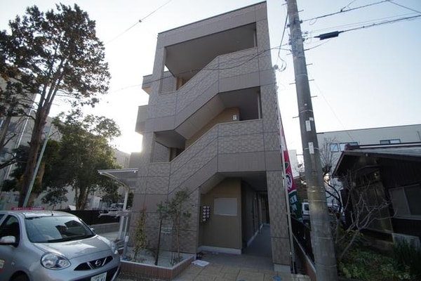 外観(★コンビニ等近くお買い物便利★)
