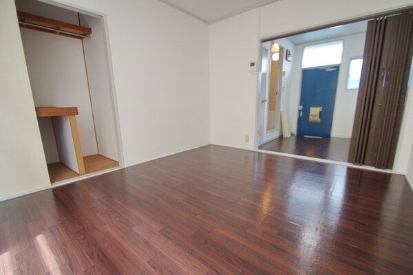 その他室内・内装(★お掃除が楽なフローリングのお部屋です★)