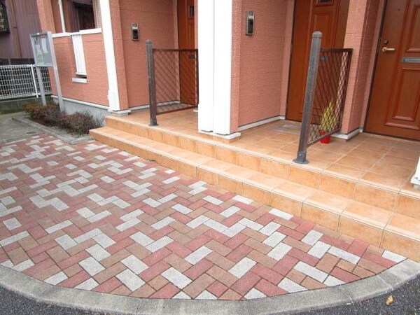 エントランス(★建物入り口部分★)