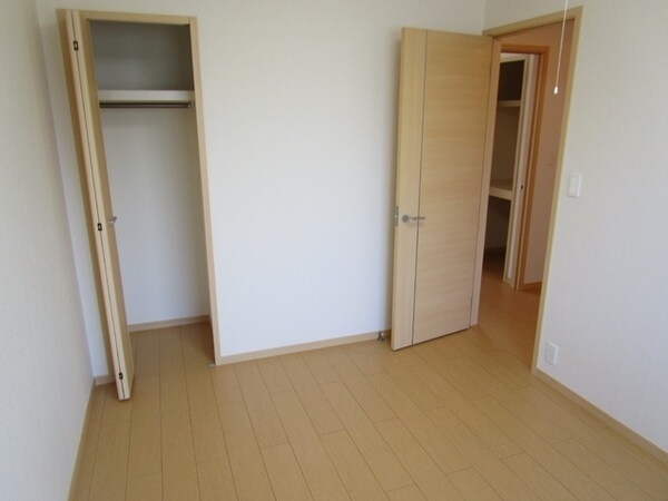 その他室内・内装(★収納豊富な洋室★)