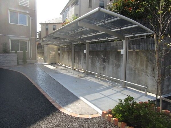 共有部分(★敷地内屋根付き駐輪場★)