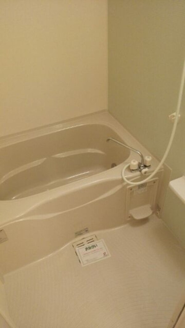 バス／シャワールーム等(お風呂)