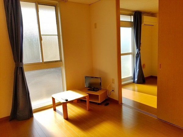 リビング・居室(部屋によって家具家電の有無は異なります)