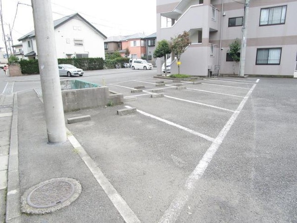 駐車場(★敷地内駐車場です★)