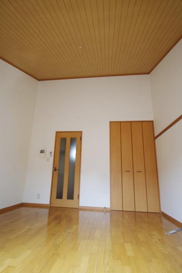 その他室内・内装(★天井が高く明るい洋室です★)