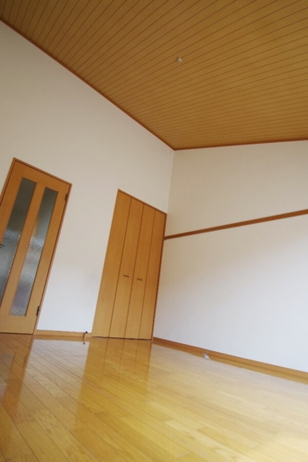 寝室(★広い洋室です★)