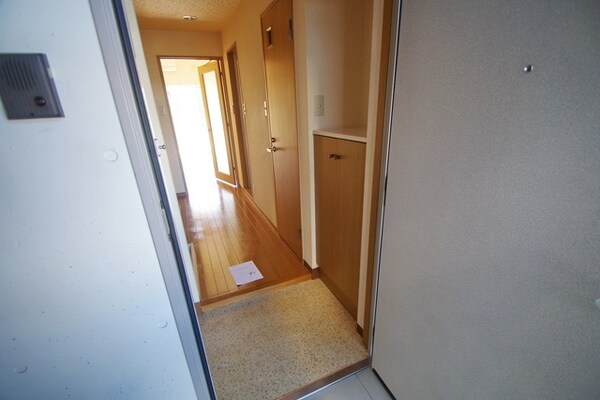 玄関(★外から見た玄関です★)