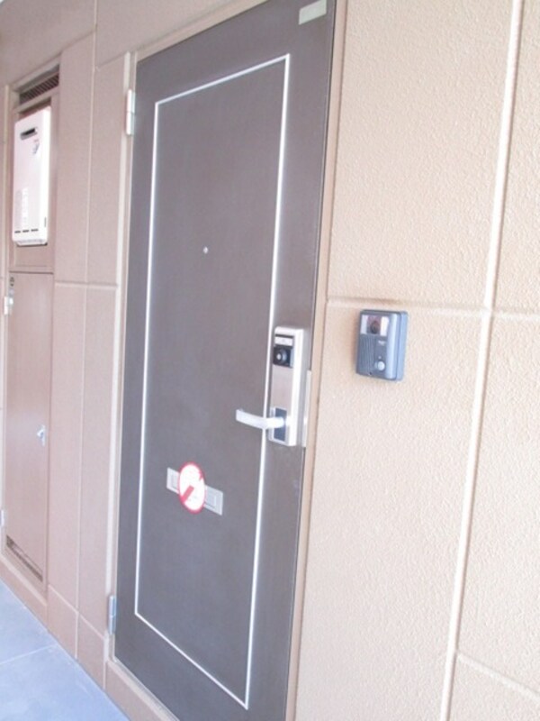 エントランス(★玄関前★)