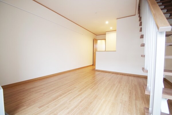 その他室内・内装(★広々としたリビングです★)