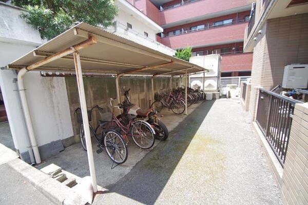 その他(★屋根付きの駐輪場★)