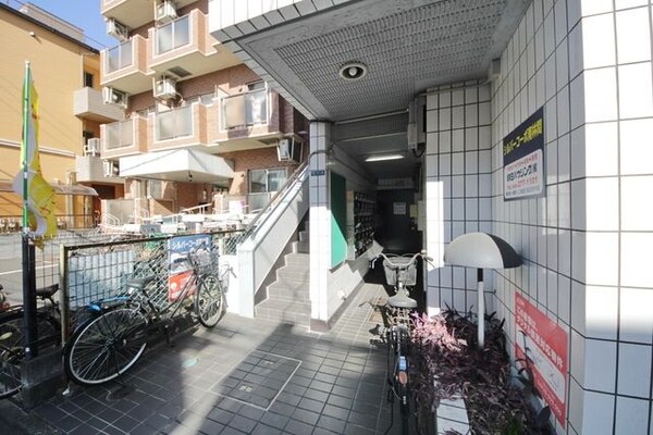 エントランス(★見学希望等はタウンハウジング中央林間店までお気軽に♪★)