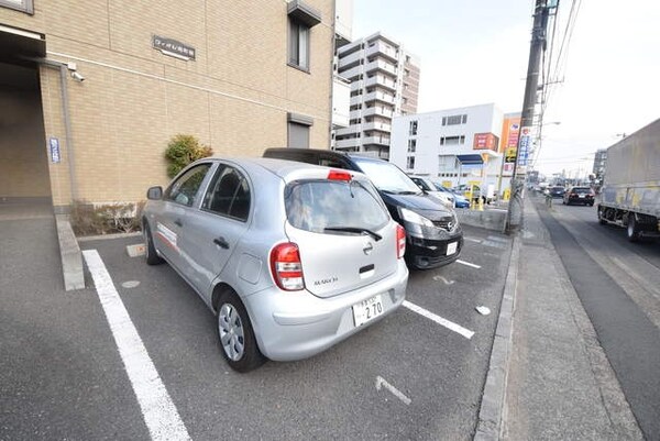 駐車場(★　敷地内駐車場で使いやすい　★)