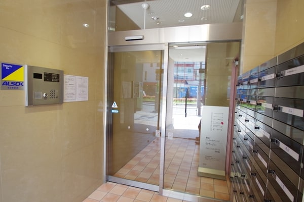 エントランス(★見学希望等はタウンハウジング中央林間店までお気軽に♪★)