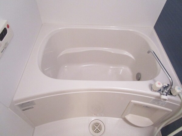 バス／シャワールーム等(★浴槽★)