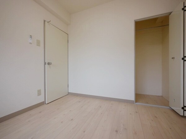子供部屋(★綺麗な室内です★)