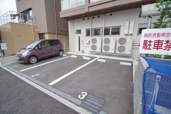 駐車場(★敷地内駐車場★)