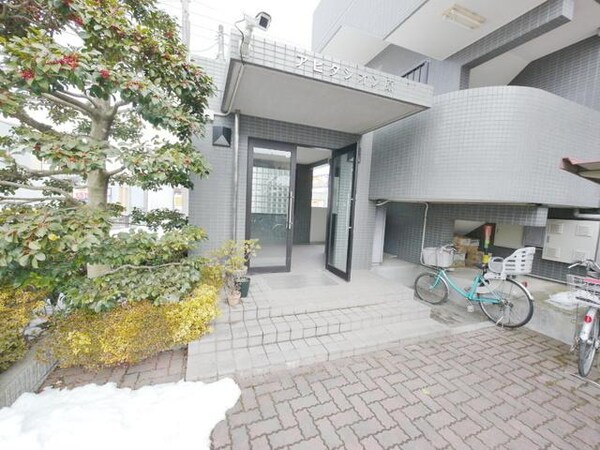 エントランス(★お部屋探しは、タウンハウジング多摩センター店へ★)