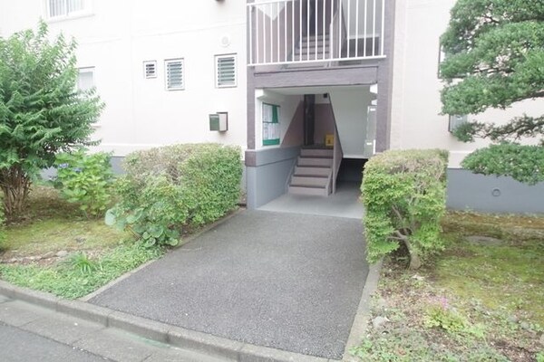 エントランス(★お問い合わせはタウンハウジング町田店まで★)