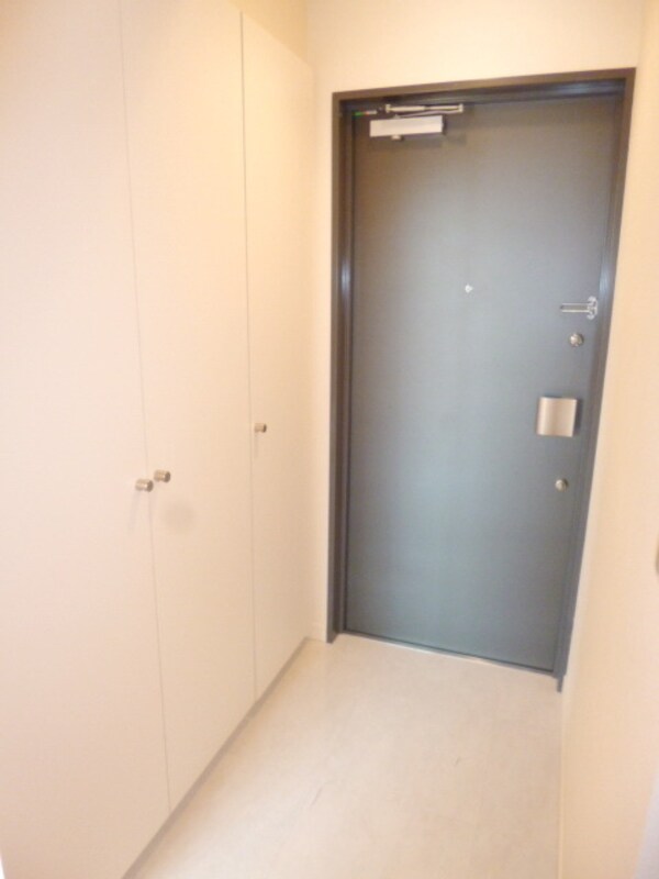 玄関(★見学希望等はタウンハウジング中央林間店までお気軽に♪★)