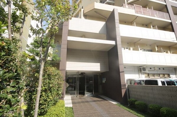 エントランス(★見学希望等はタウンハウジング中央林間店までお気軽に♪★)