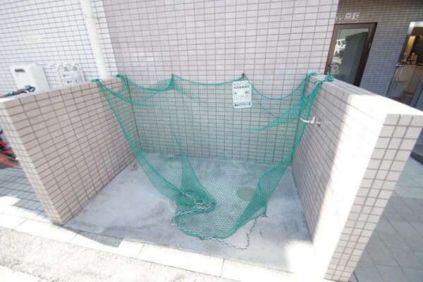 共有部分(★敷地内にゴミ置き場はあります★)