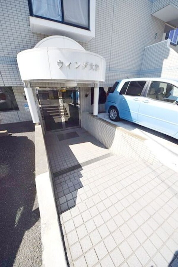 エントランス(★閑静な住宅街！住環境良好です！★)