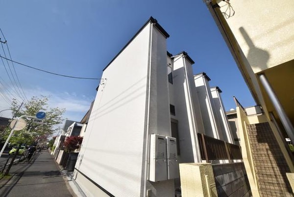 外観(★　日当たりのいい作りになっております　★　)