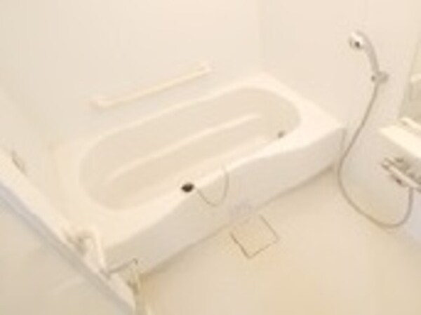 バス／シャワールーム等(★清潔感のあるお風呂です★)