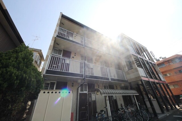 エントランス(★見学希望等はタウンハウジング中央林間店までお気軽に♪★)