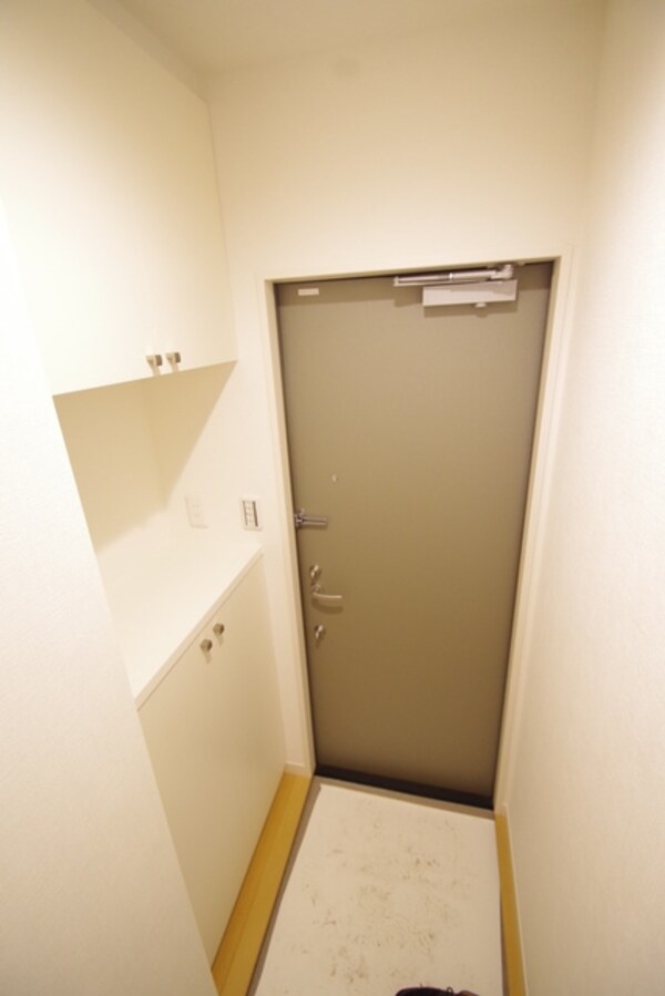 玄関(★見学希望等はタウンハウジング中央林間店までお気軽に♪★)