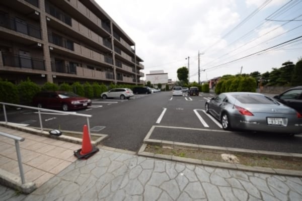 駐車場(★見学希望等はタウンハウジング中央林間店までお気軽に♪★)
