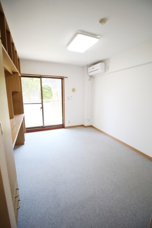 子供部屋(※別部屋参考写真です)
