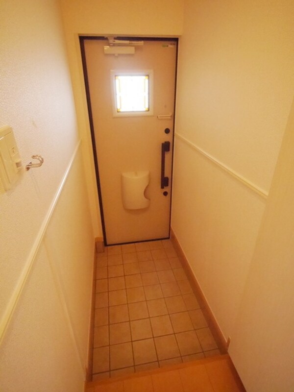 玄関(※別部屋参考写真)