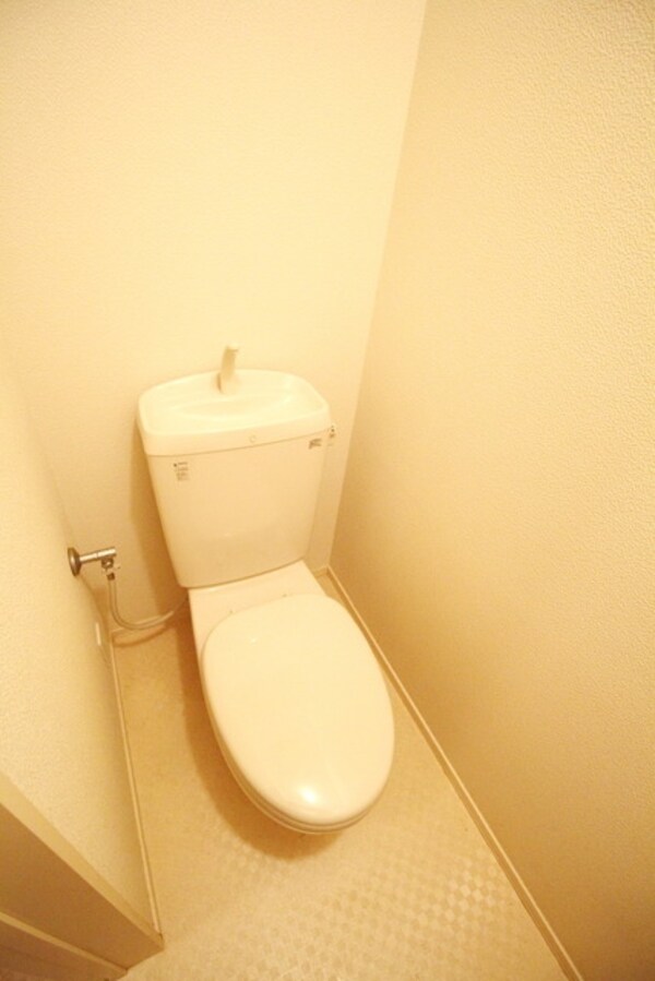 トイレ(※別部屋参考写真です)