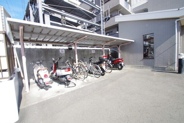 共有部分(★雨でも安心屋根付き駐輪場★)