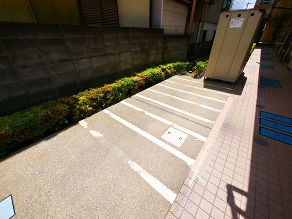 エントランス(★お部屋探しはタウンハウジング稲田堤店まで★)