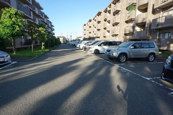 駐車場(★賃貸物件のお問い合わせはタウンハウジング登戸店まで★)