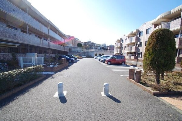 駐車場(★賃貸物件のお問い合わせはタウンハウジング登戸店まで★)