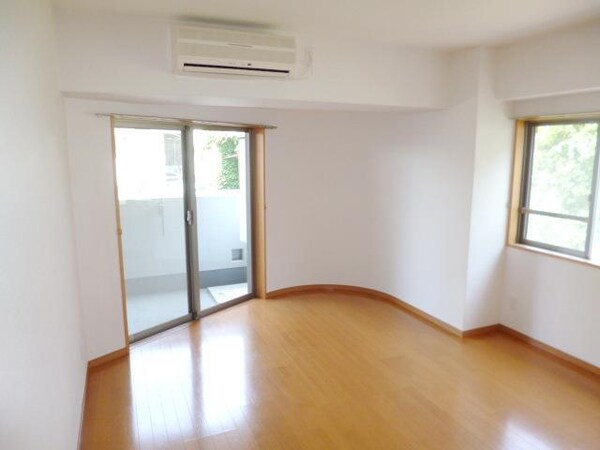 その他室内・内装(★明るい角部屋２面採光★)