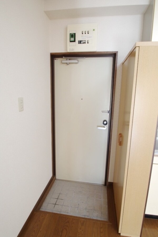 玄関(★お部屋探しはタウンハウジング稲田堤店まで★)
