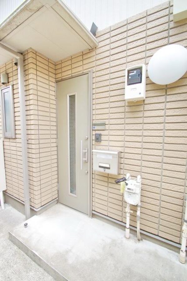 エントランス(★タウンハウジング稲田堤店までお問い合わせくださいませ★)