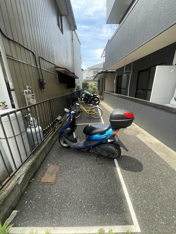 駐車場(駐車場)