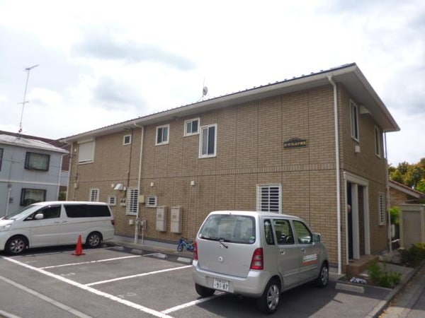 外観(☆緑豊かな環境にあります☆)