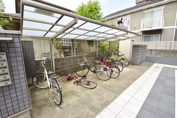 その他(★安心の屋根つき駐輪場★)