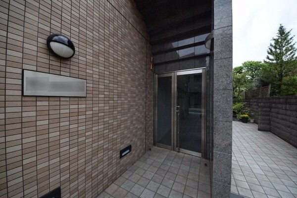 エントランス(外観・共用部分)